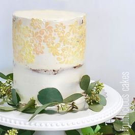 Daisy Lace Swag Stencil - Evil Cake Genius