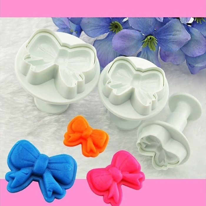 Plunger Cutters Bows Set of 3