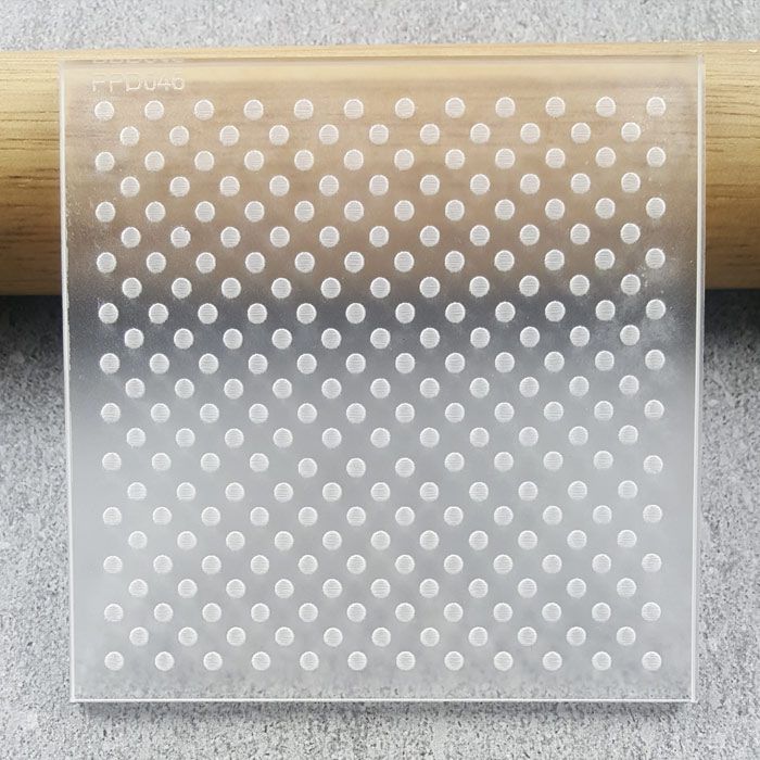 Dots Pattern Plate