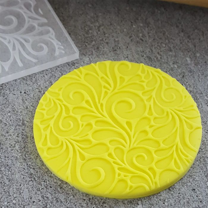 Swirls Pattern Plate