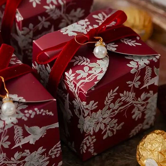 Crimson Toile Treat Boxes (Set of 10)