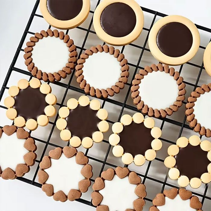 Gourmet Cookie Plunger Cutter Set