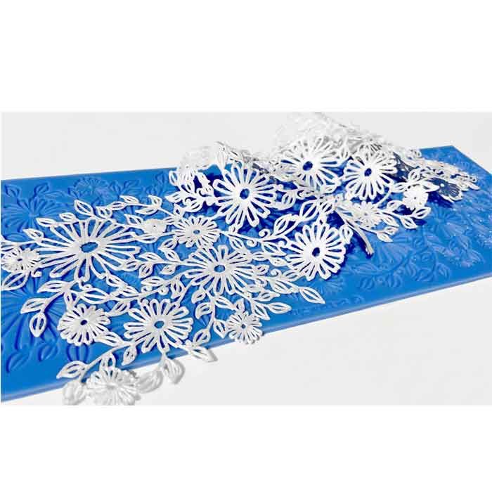 Lace Mat Summer Breeze