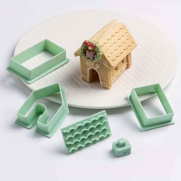 Tiny Gingerbread House Mug Hugger Cutter Set