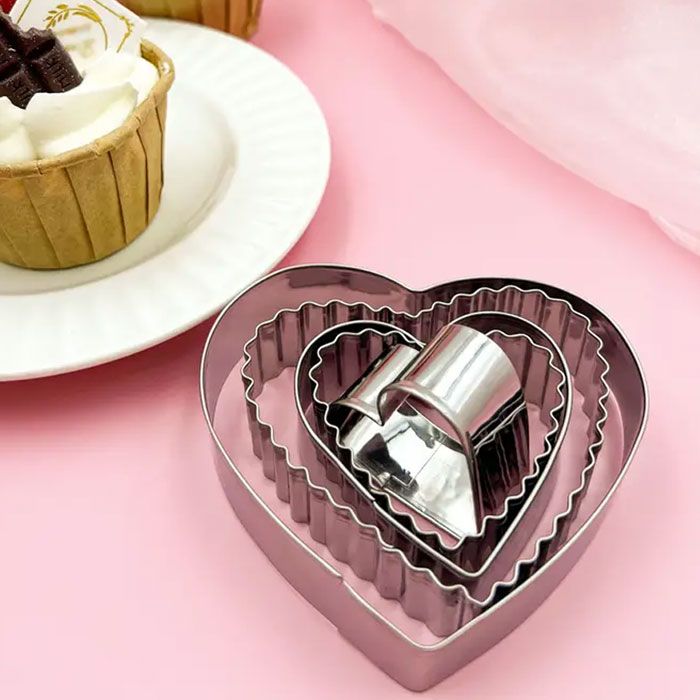 Nesting Cutters Heart Assortment