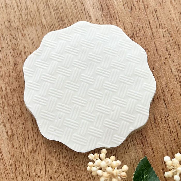 Tiny Basket Embossed Parchment Sheets