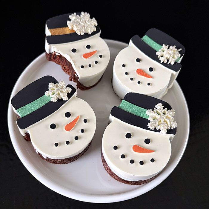 Snowman Face Silicone Baking Mold (SKU 25517)