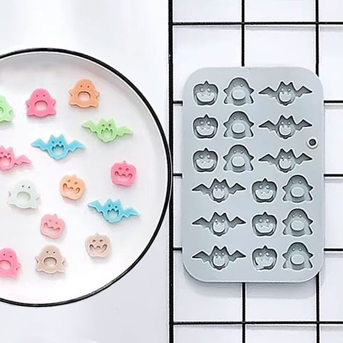 Screaming Mimis Halloween Mold 
