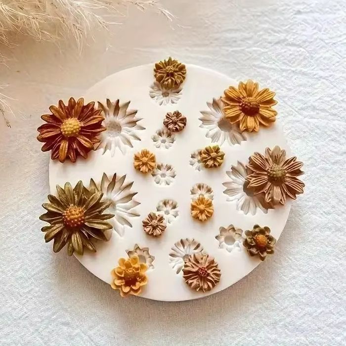 Silicone Mold Mini Daisies