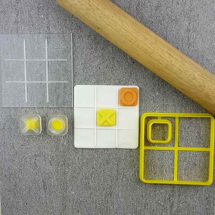 Cookie Embosser Set Tic Tac Toe Lovies