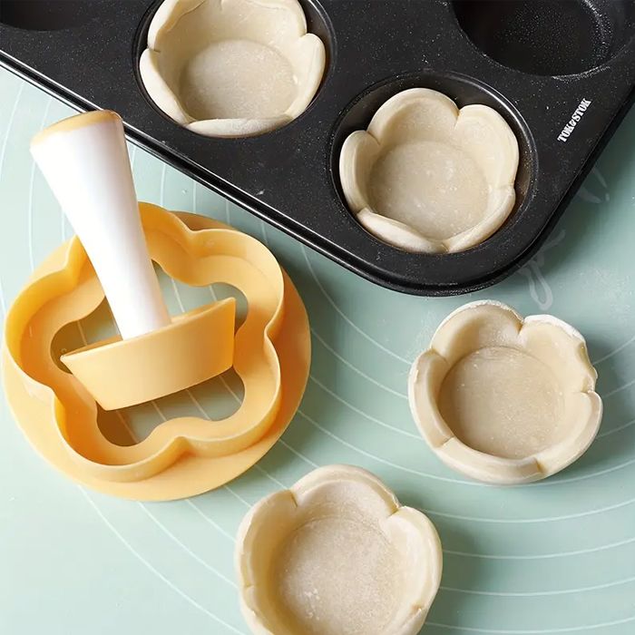 Tulip Tart Shell Cutter/Plunger Set